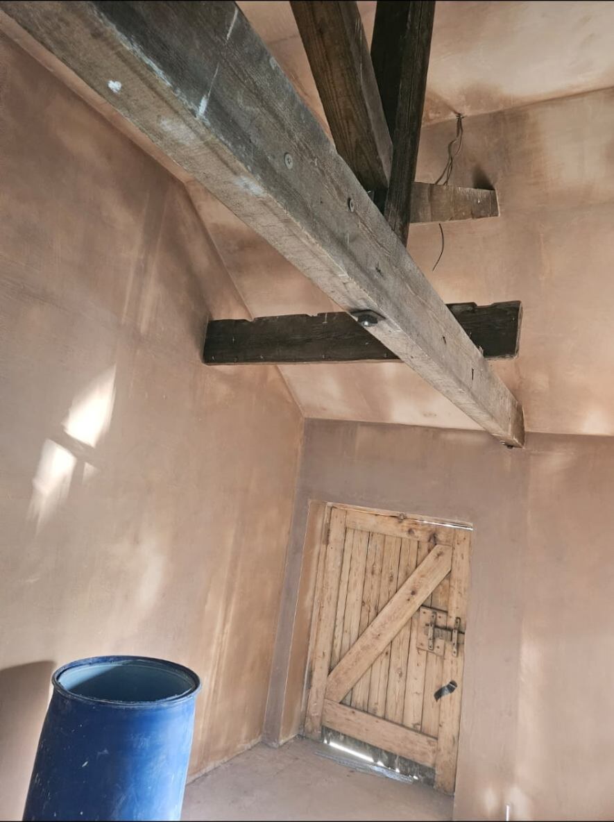 Plastering around original beams by D Whitley Plastering
