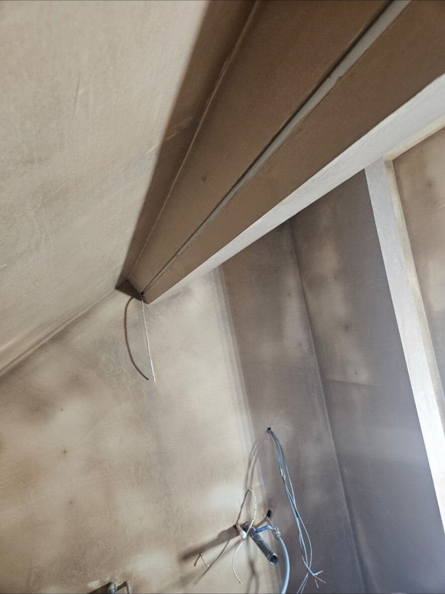 Crisp plaster corner by D Whitley Plastering
